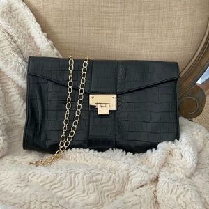 Chic Black Croc-Embossed Clutch